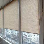 Рулонные шторы на длинном балконе с тканью Jute 511 Mocca