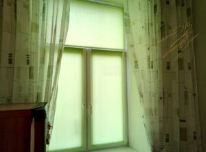 Рулонные шторы на кухне с тканю Len T 0873 Green