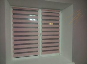 Шторы день ночь в комнате с тканью O608