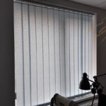Вертикальные жалюзи в офисе с тканью Paloma 605 T Blue