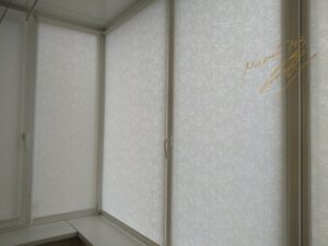 Рулонные шторы на балконе с тканью Bamboo